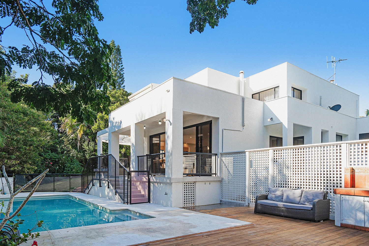 Professional home for sale photographer
